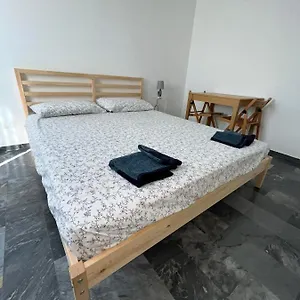 Appartamento Bilocale Roggia Scagna 7, Milano